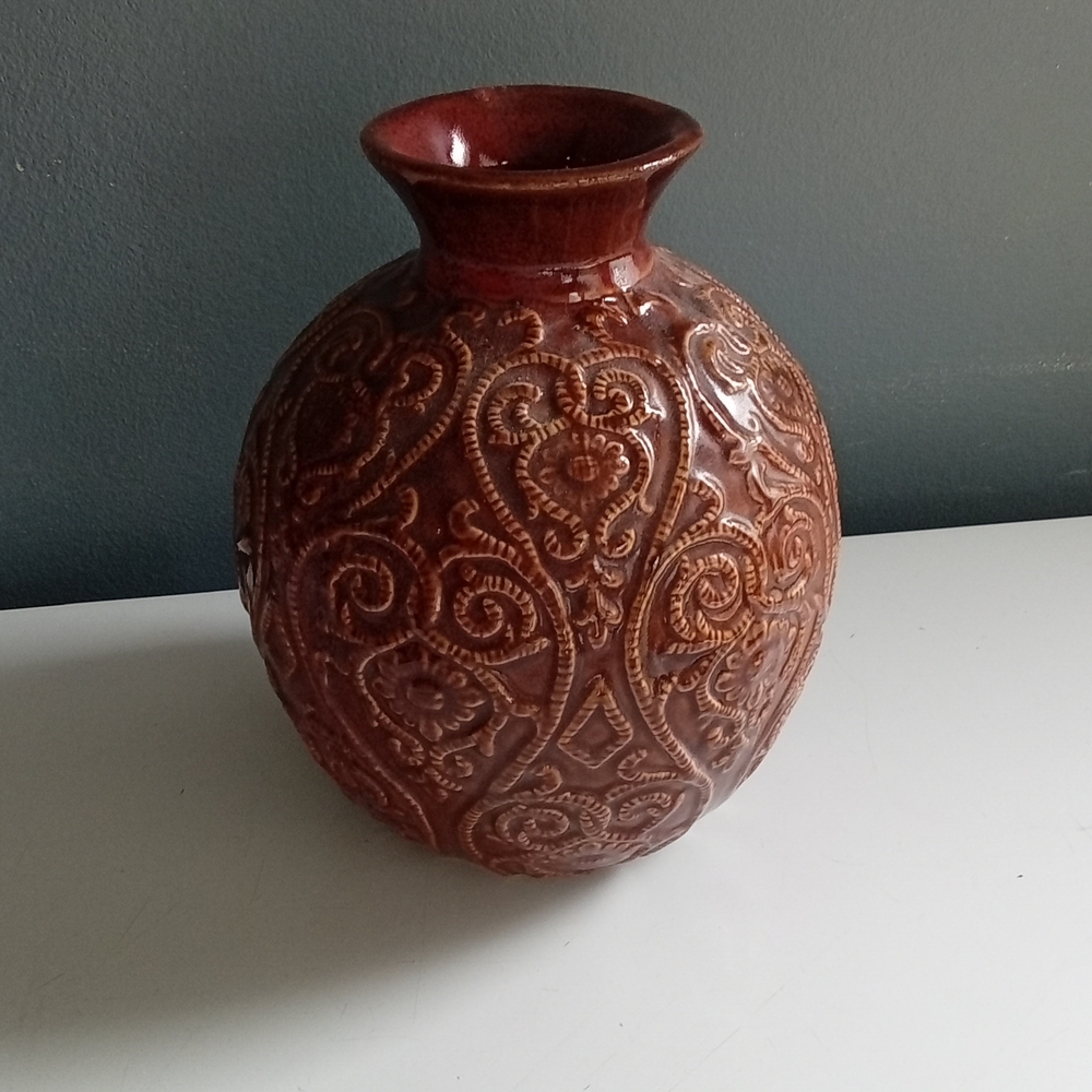 Reddish Brown Embossed Paisley Floral Ceramic Bud Vase Round Textured Decor